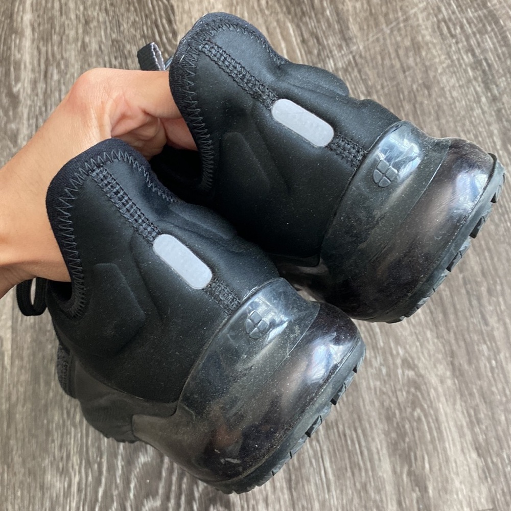 Shoes For Crews Gia black slip-resistance shoes - Picture 3 of 17